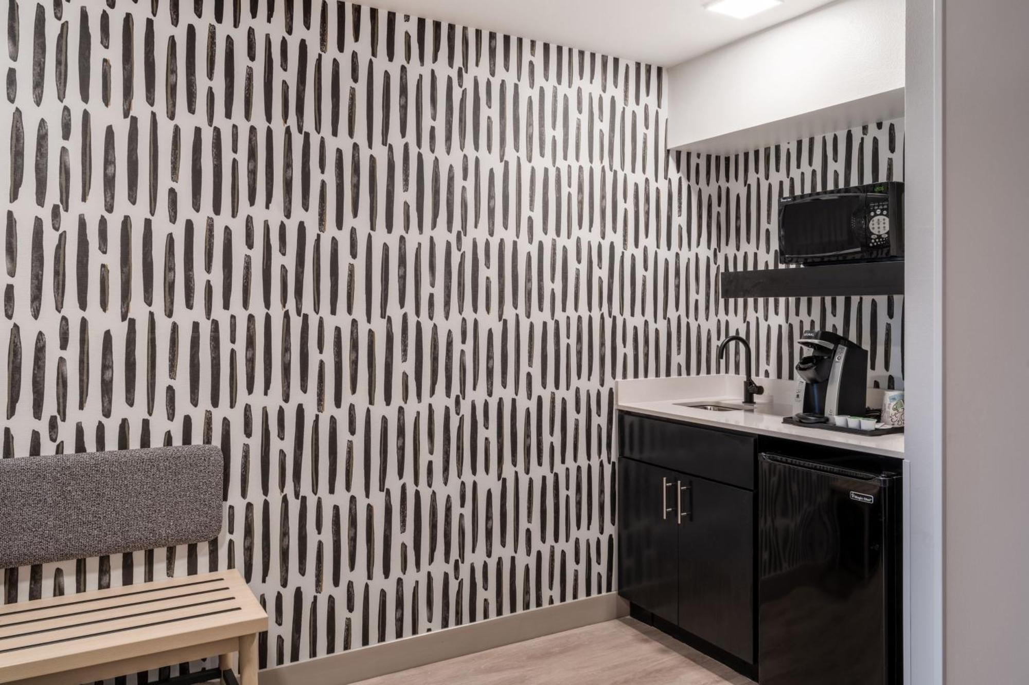 Atwell Suites Austin Airport By Ihg Buitenkant foto