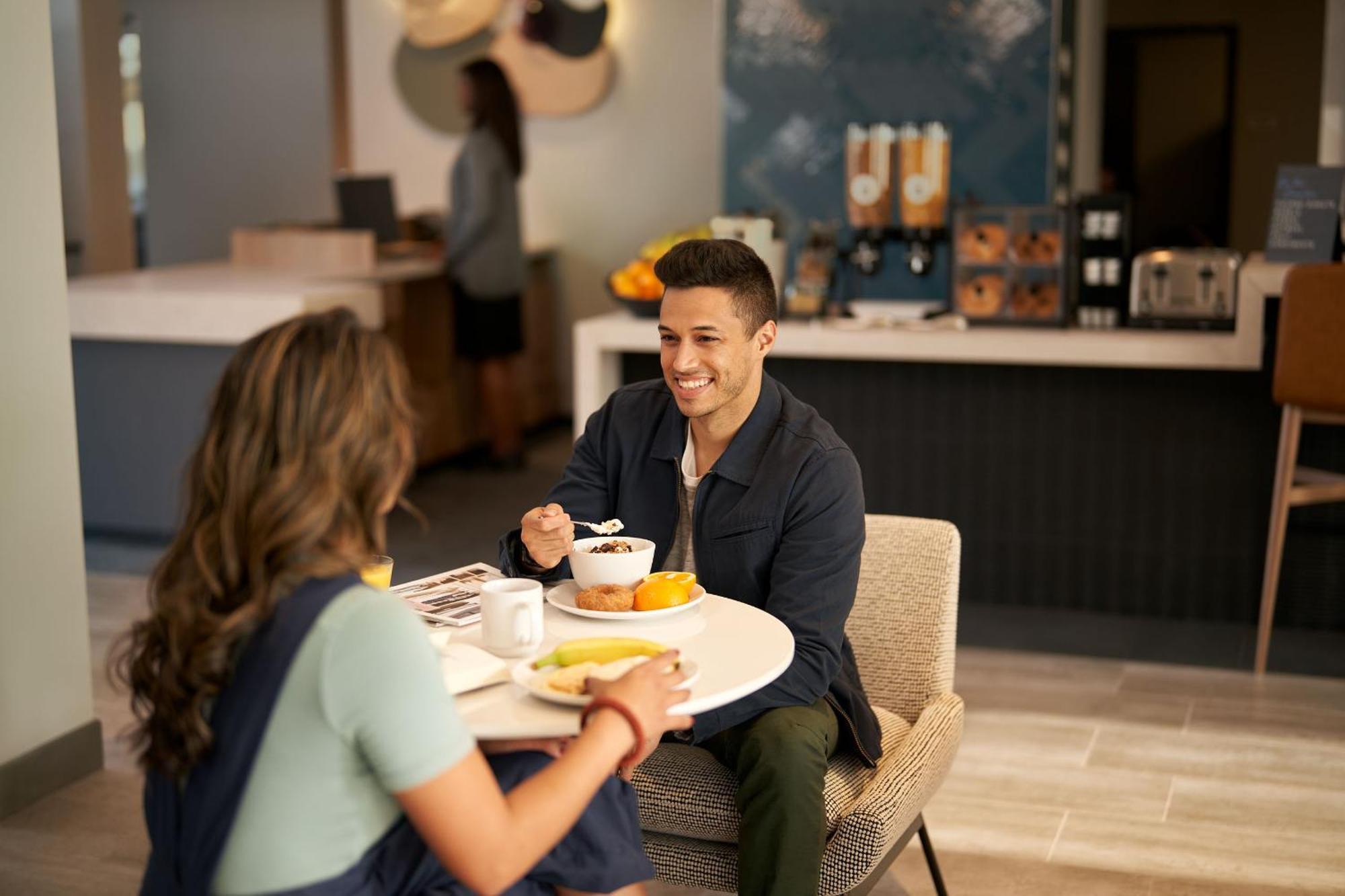 Atwell Suites Austin Airport By Ihg Buitenkant foto